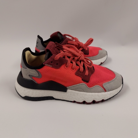 adidas nite jogger shock red